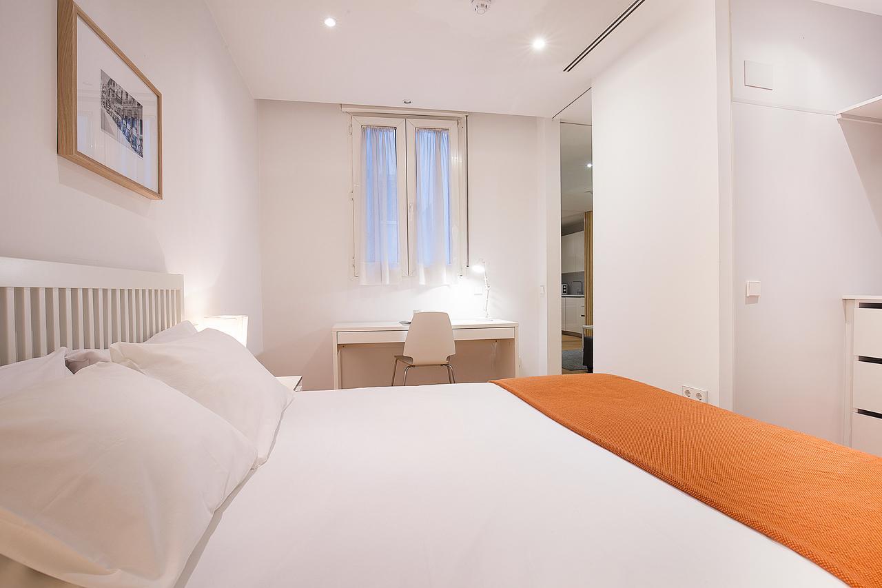 Apartamentos San Lorenzo 26 Madrid Exterior photo