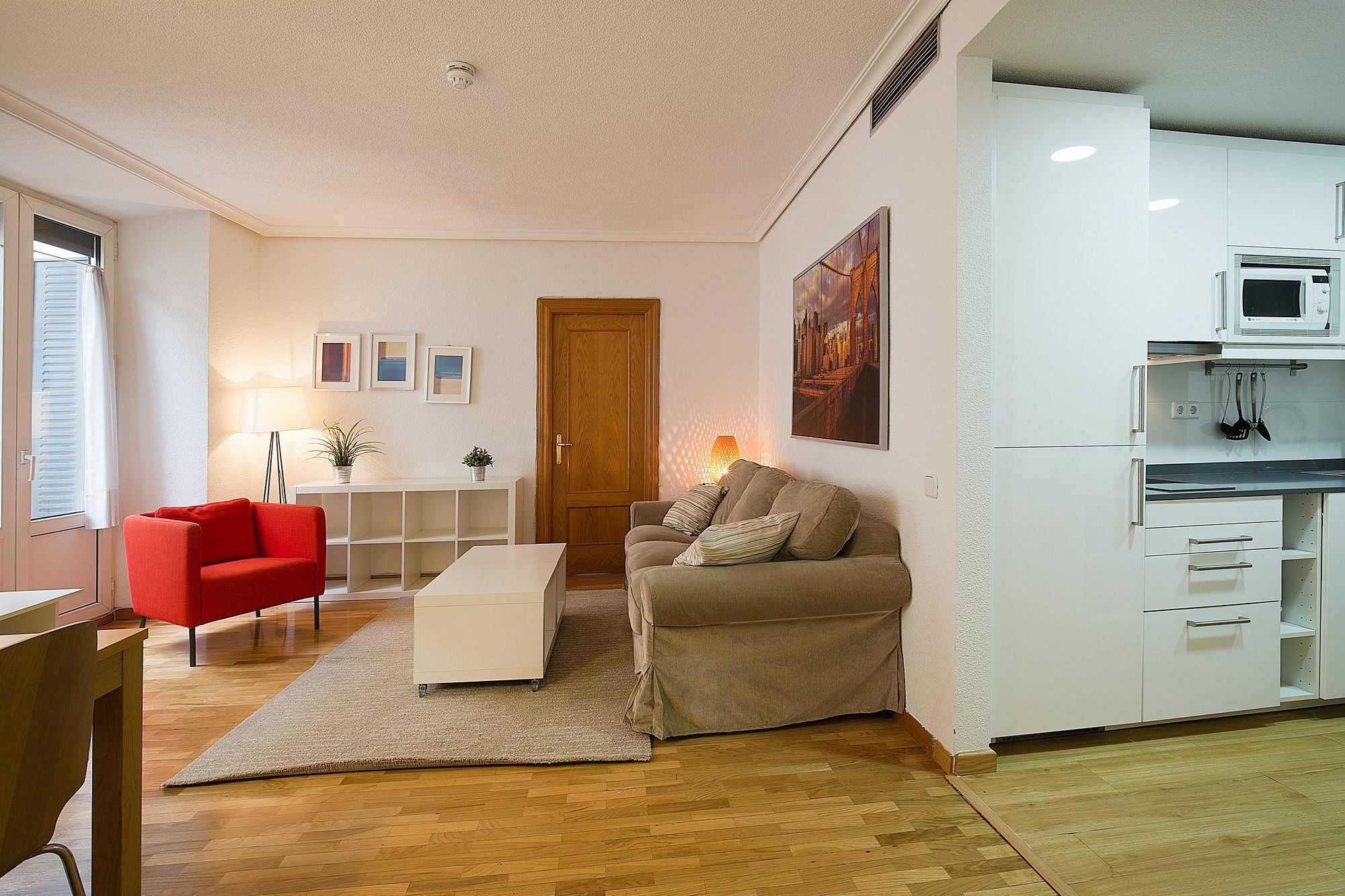Apartamentos San Lorenzo 26 Madrid Exterior photo