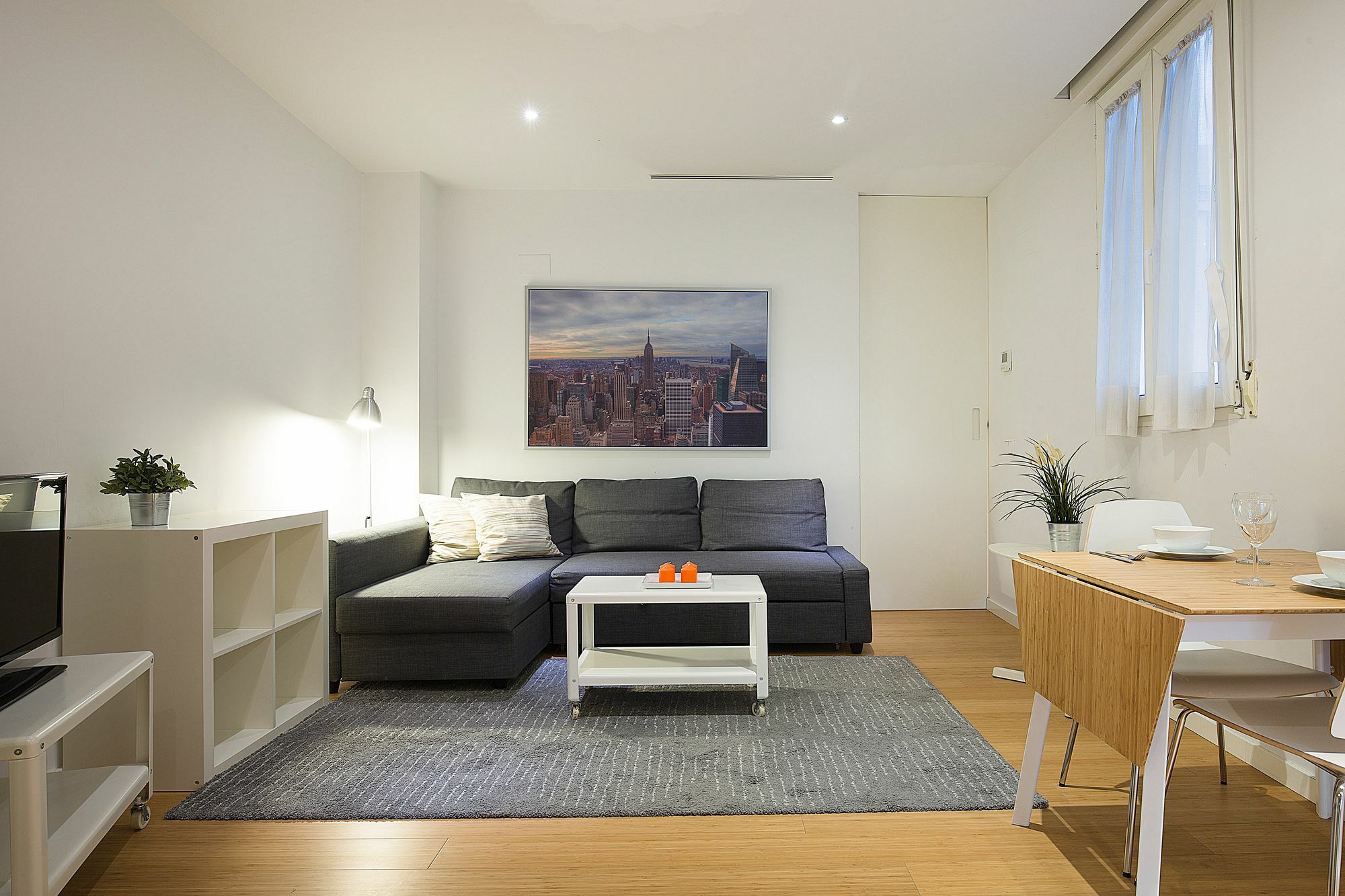Apartamentos San Lorenzo 26 Madrid Exterior photo